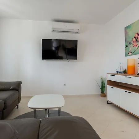 Sv. Ilija Appartamento *