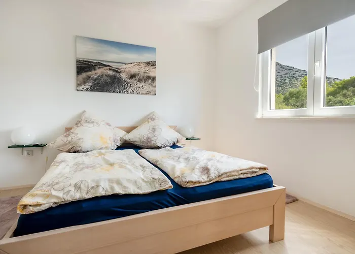 Sv. Ilija * אורביץ